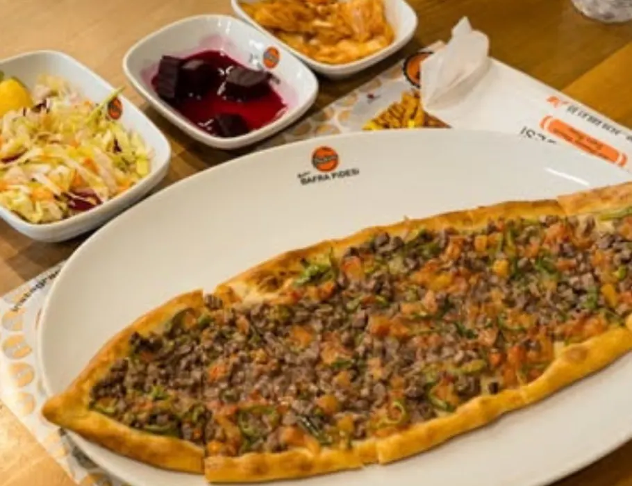 Bekra Bafra Pide sofrası